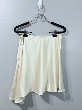 NWT 12th Tribe Light Cream Satin Asymmetrical Women’s Skirt Size Small